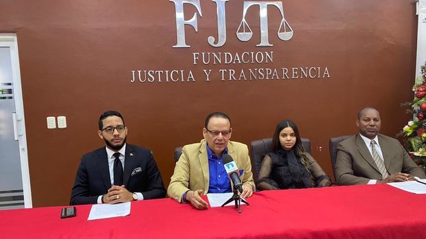 Rueda de prensa de la Fundación Justicia y Transparencia, FJT.