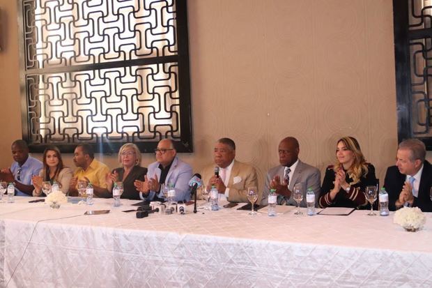 Candidatos alcaldes del Gran Santo Domingo y el Distrito Nacional de la Fuerza del Pueblo y Partidos aliados firman acuerdo de mancomunidad.