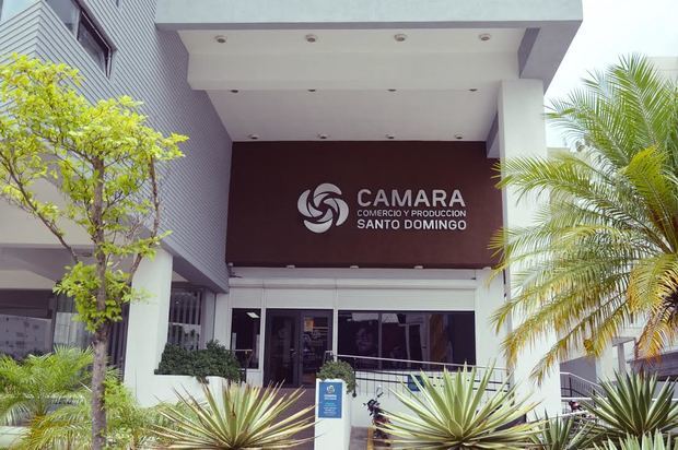 Cámara de Comercio y Producción de Santo Domingo, CCPSD. reiniciará este lunes 20 de abril sus servicios presenciales.