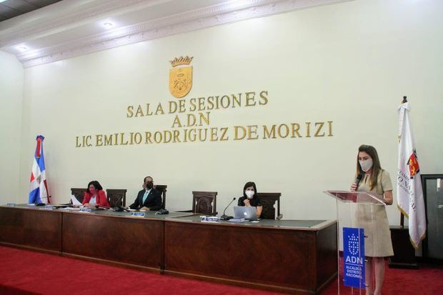  alcaldesa del Distrito Nacional Carolina Mejía rindió el informe ante el Concejo de Regidores.