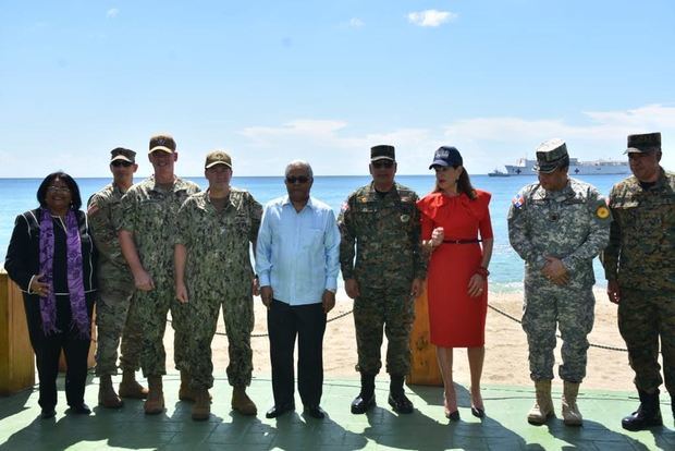 El buque hospital Military Sealift Command USNS COMFORT, de Estados Unidos, concluyó hoy su misión medica “Promesa Continua” en República Dominicana.