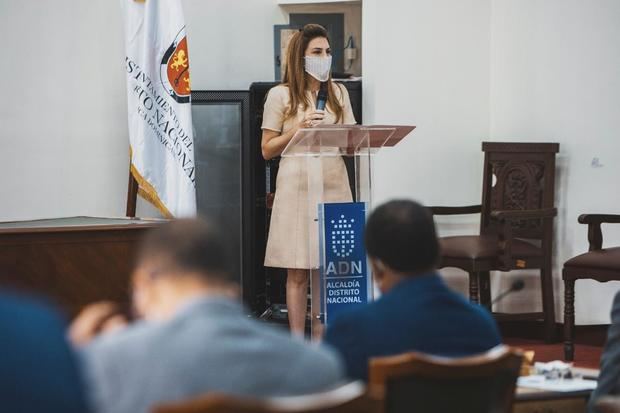 Alcaldesa Carolina Mejía rinde informe gestión primeros 100 días ante consejo de regidores