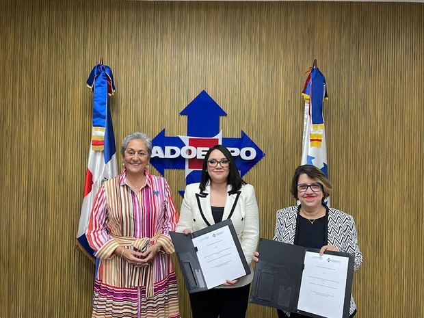 Acuerdo Adoexpo y CSRD