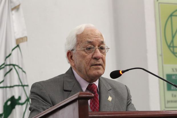 Doctor Luis Schemer Ortiz.