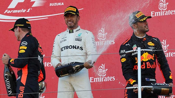 Hamilton celebra su GP Japón