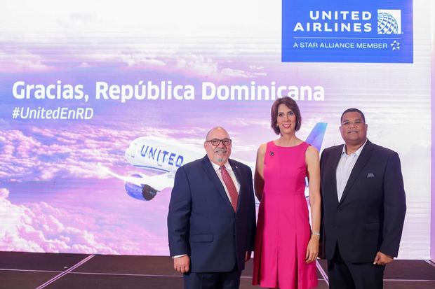 Salvador Marrero, Laura Mallen y Angel Ramírez.