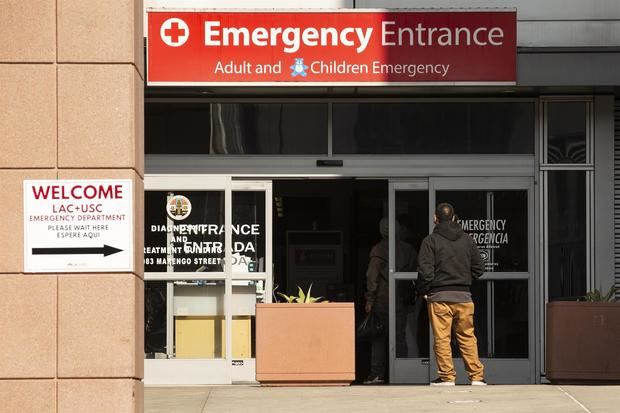 Vista de la entrada de emergencias de un hospital en Los Ángeles, California (EE.UU.), en una fotografía de archivo.