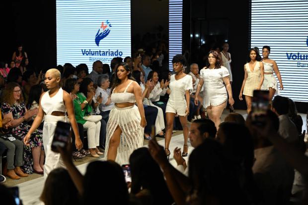 Voluntariado Banreservas se une a otras entidades en el “Desfile por la Inclusión” en el RD Fashion Week 2022