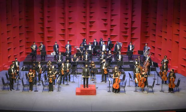 Orquesta Sinfónica del Teatro Nacional Eduardo Brito.