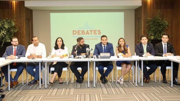 ANJE informó en rueda de prensa que todos los candidatos a alcalde por el Distrito Nacional han confirmado su participación, mientras que en Santiago de los Caballeros han confirmado seis de los siete candidatos inscritos.