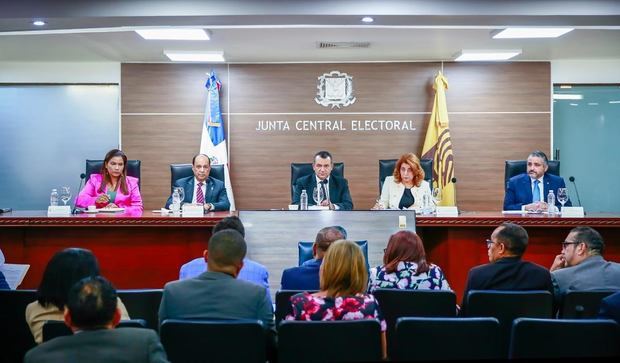 Pleno de la Junta Central Electoral.