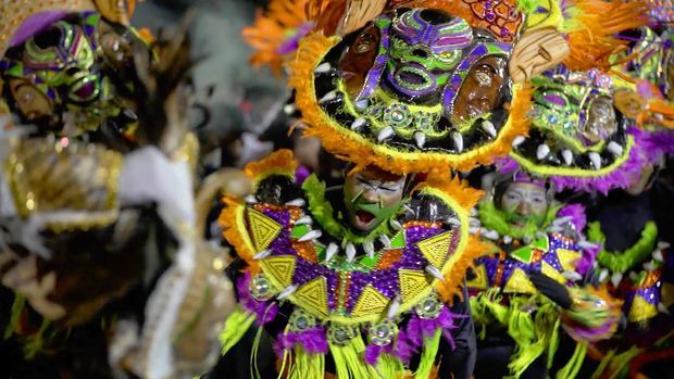Gran premio de Carnaval a la comparsa 'Tribus Nómadas de África'.