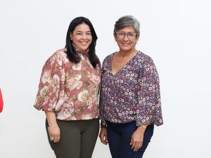 Vivian Mateo y Ana Pimentel.