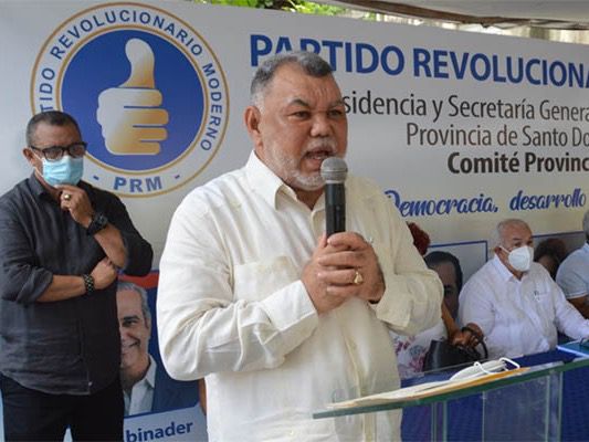 Vásquez García promete unificar partido PRM.