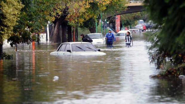 Dos muertos en Santo Domingo a causa de las lluvias torrenciales.