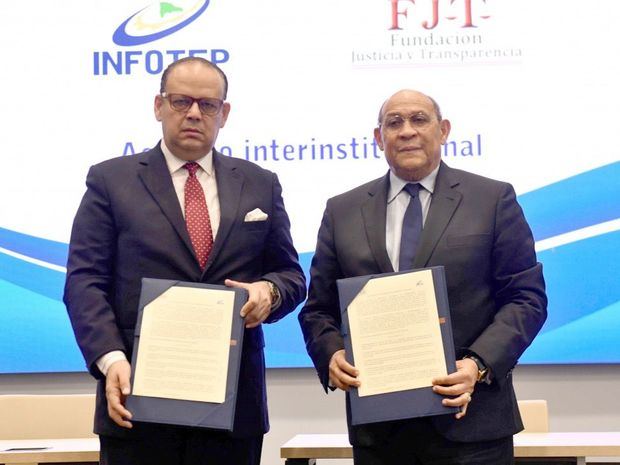 El presidente de la FJT, Trajano Vidal Potentini y director general del INFOTEP, Rafael Santos Badía.