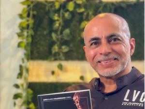 Luis Valderrama pone a circular el libro “Un platillo, una historia”