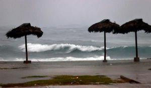 Cuba suspende la Feria de La Habana tras el azote del huracán Rafael