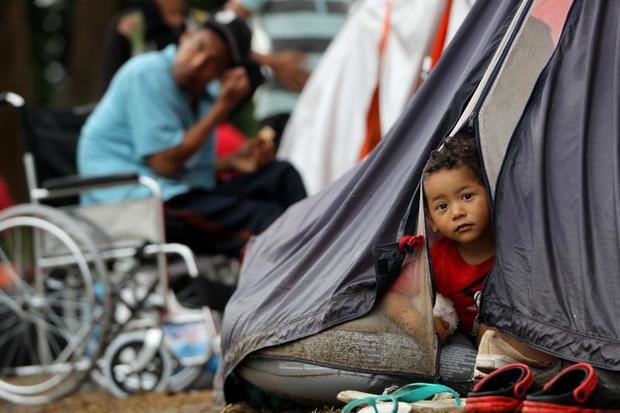 Un total de 4,6 millones de venezolanos, de los cuales un 25 % son niños, han salido de su país por la crisis y de ellos más de 1,4 millones se han establecido en Colombia.