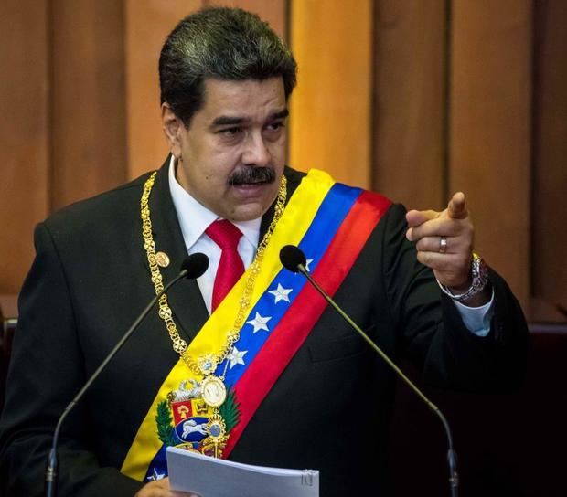 Guaidó pide 'confianza' y Maduro insiste en sus acusaciones de terrorismo