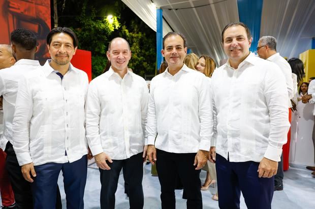 Óscar Reyna, Omar Acosta, Carlos Iglesias y Walter Schall.