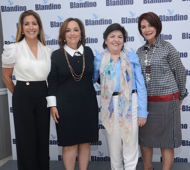 María Fernanda Arredondo de López, Virginia Arredondo de Joa, Rosa María Paliza y Marianela Arredondo.