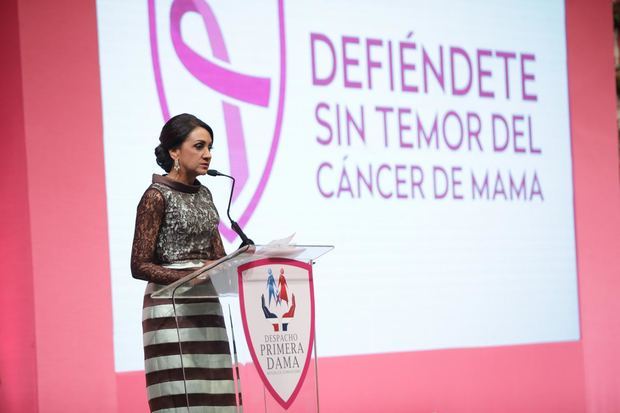 Primera dama de la República, Cándida Montilla de Medina presentó la nueva campaña “Defiéndete sin temor del cáncer de mama”.