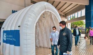 David Collado instala primeros túneles sanitizante para combatir propagación de COVID 19