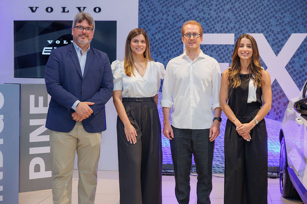 César García, Daniella Pagés, Christian Cabral y Lorena Espaillat.