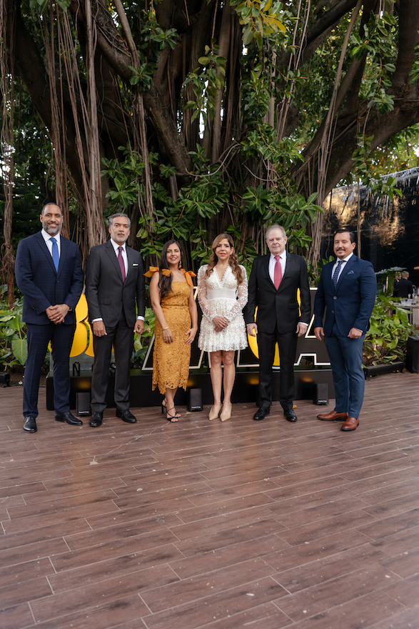 Fernando Valerio, Omar Batista, Catherina Pina, Gina Jiménez, Sergio Soto y Salvador Estepan.