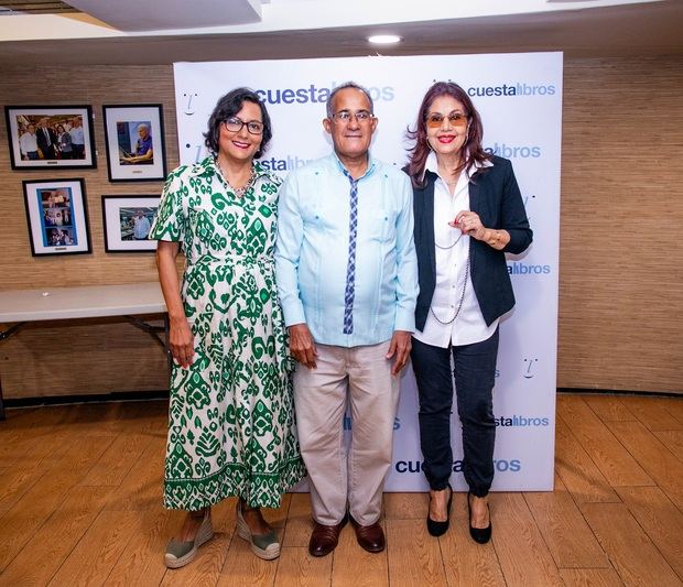 Minerva Del Risco, Isael Pérez y Olga Lara.