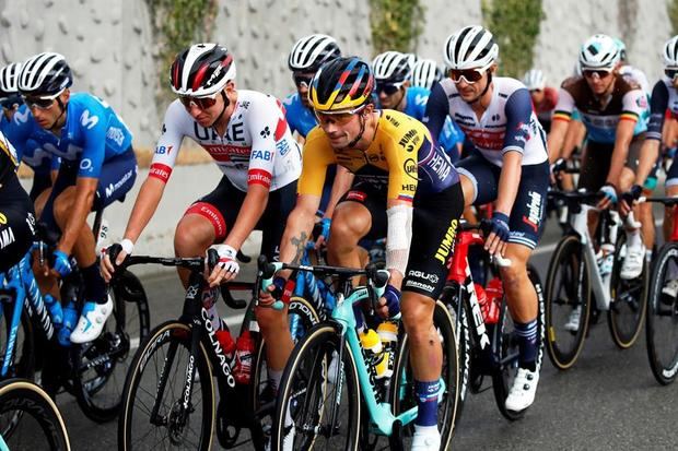 Ciclistas en Niza para el lanzamiento de la 107 edición del Tour de Francia.