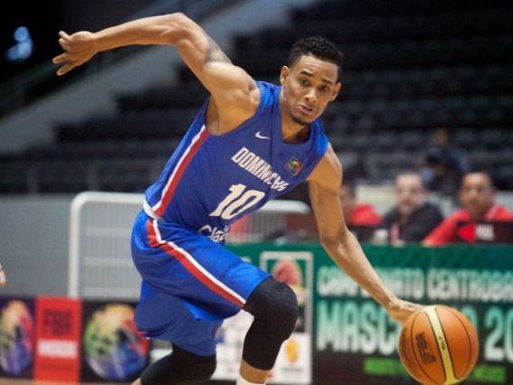 La selección dominicana de baloncesto comenzó este martes sus entrenamientos.