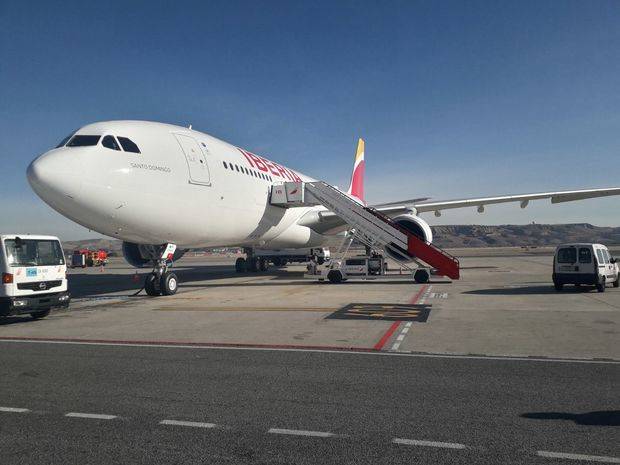  Iberia acaba de recibir su undécimo A330-200 y le ha bautizado como “Santo Domingo” para rendir homenaje a la capital de República Dominicana, donde acaba de celebrar el 50º aniversario de sus vuelos.