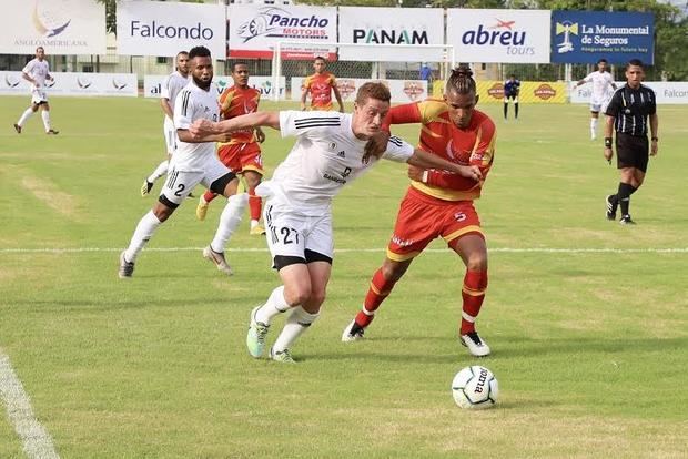 Cibao FC y Vega Real igualaron 1-1 en debut de la LDF 2020.