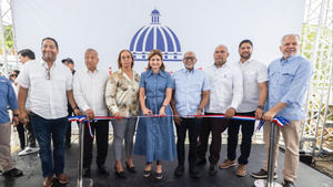 Raquel Peña inaugura 12 viviendas y techados escolares en San Cristóbal para mejorar la calidad de vida