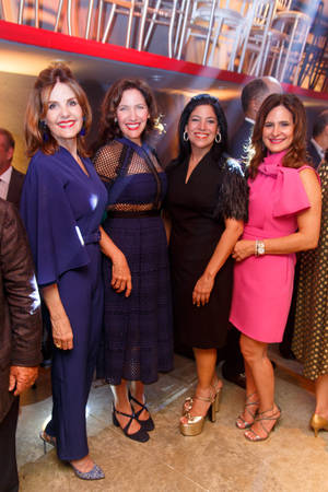 Carmen Vicens, Melba Vicens Bravo, Alexandra Guzmán de Campaña, Bethania de Rizek.