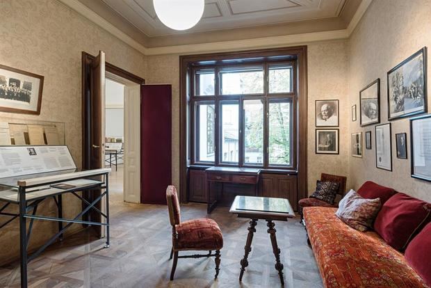El Museo Freud de Viena reabre con más salas y el vací­o como 'objeto' clave.