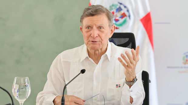 Roberto Álvarez.