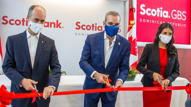 Presidente Abinader encabeza inauguración del Campus de Servicios Globales del Scotiabank.