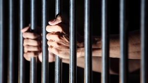 Autoridades buscan a tres presos que se fugaron de la cárcel de San Francisco