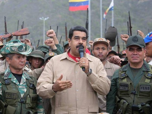El mensaje que el jefe del Parlamento de Venezuela pretendió hacer llegar este sábado a los militares encontró obstáculos y escasa respuesta. (Foto:Fuente Externa).
