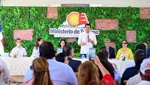 Collado deja iniciados los trabajos de restauración del Alcázar de Colón, Puerta de la Misericordia y Museo de las Casas Reales