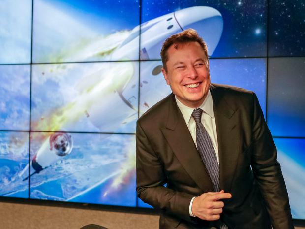 Elon Musk es conocido por el éxito que ha cosechado empresas como PayPal, SpaceX y Tesla.