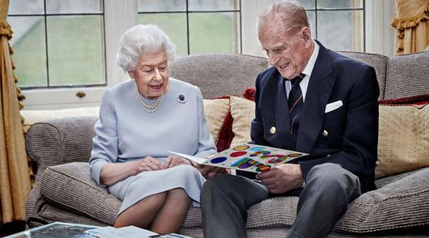 La reina Isabel y el príncipe Felipe del Reino Unido celebraron el viernes, 21 de noviembre del 2020, su 73 aniversario de bodas. Foto: Instagram The Royal Family