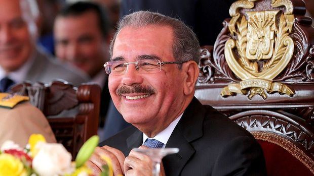 El presidente Danilo Medina felicita a las madres dominicanas.