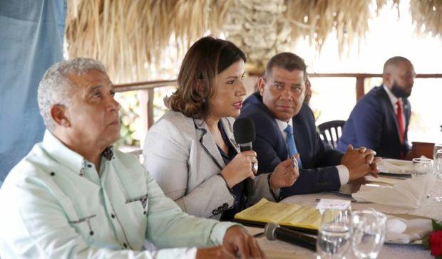 Margarita Cedeño pide unidad a varones del PLD