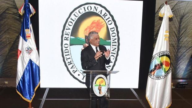 Presidente del Partido Revolucionario Dominicano, PRD, Miguel Vargas, anunció el apoyo de los legisladores de esa organización política a un eventual proyecto de reforma constitucional.