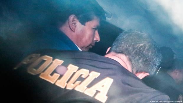 Pedro Castillo es trasladado al mismo penal en que está preso Alberto Fujimori.
