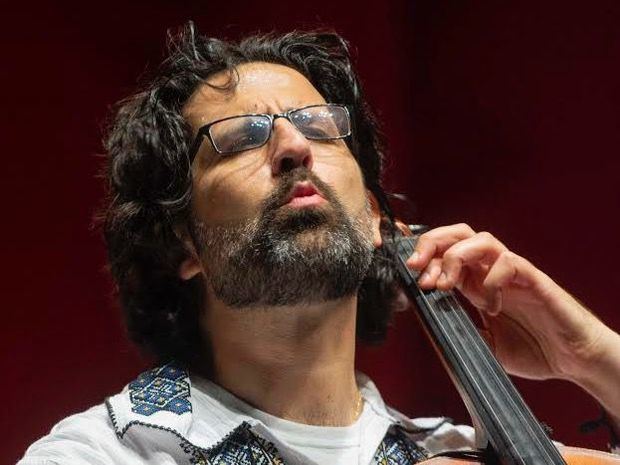 Cellista israelí - estadounidense Amit Peled.